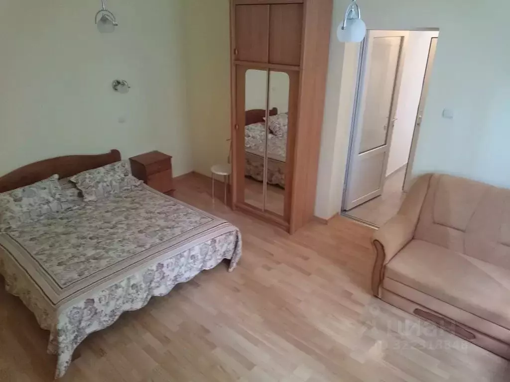 1-к кв. Крым, Феодосия ул. Семашко, 33 (50.0 м) - Фото 2