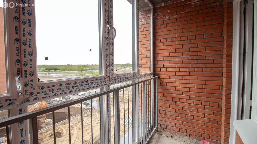 Квартира-студия: деревня Кисловка, микрорайон Левобережный, улица ... - Фото 1
