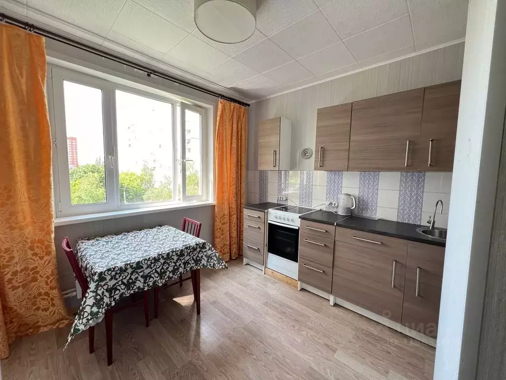2-к кв. Московская область, Королев просп. Космонавтов, 32 (58.0 м) - Фото 0