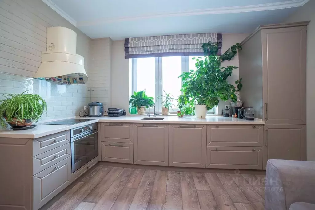 3-к кв. Свердловская область, Екатеринбург ул. Библиотечная, 43 (93.4 ... - Фото 0