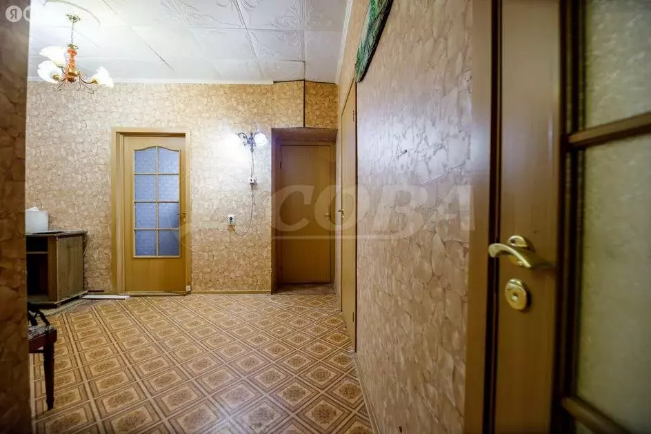 3-комнатная квартира: Тюменский муниципальный округ, рабочий посёлок ... - Фото 1