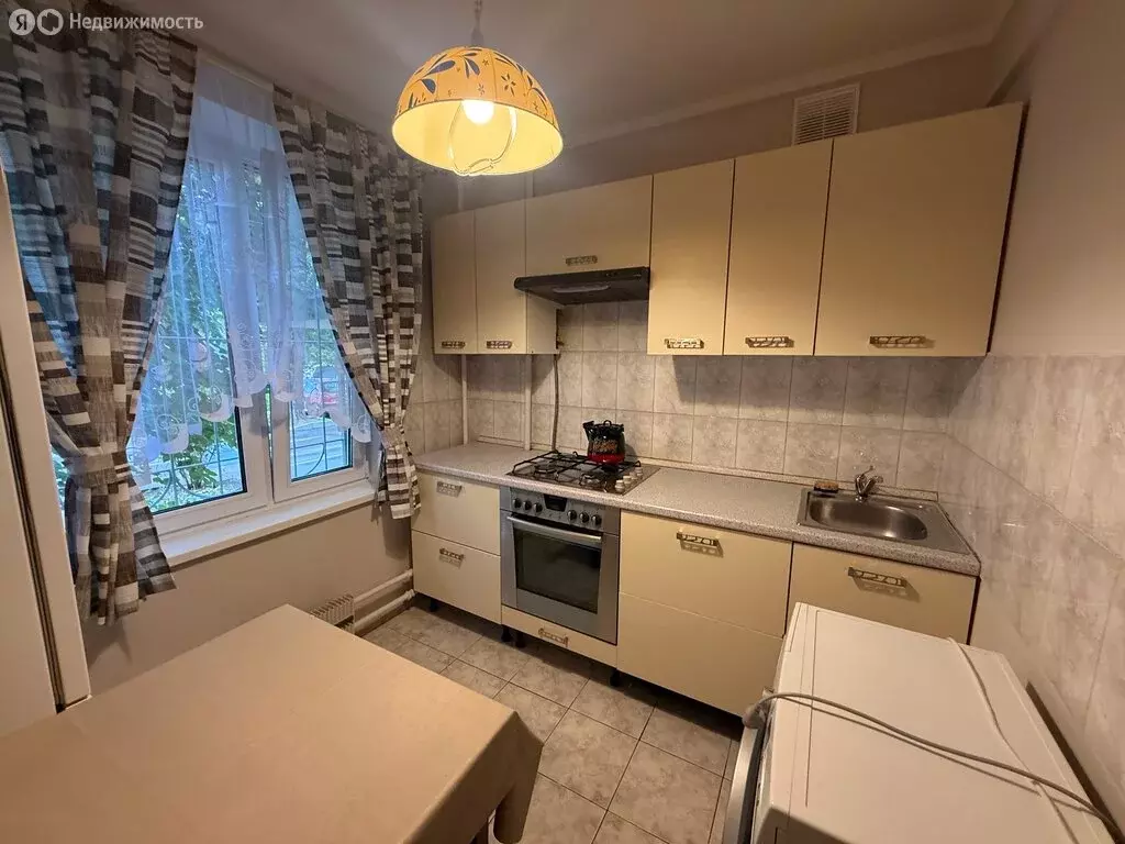 3-комнатная квартира: Москва, Широкая улица, 16 (58 м) - Фото 1