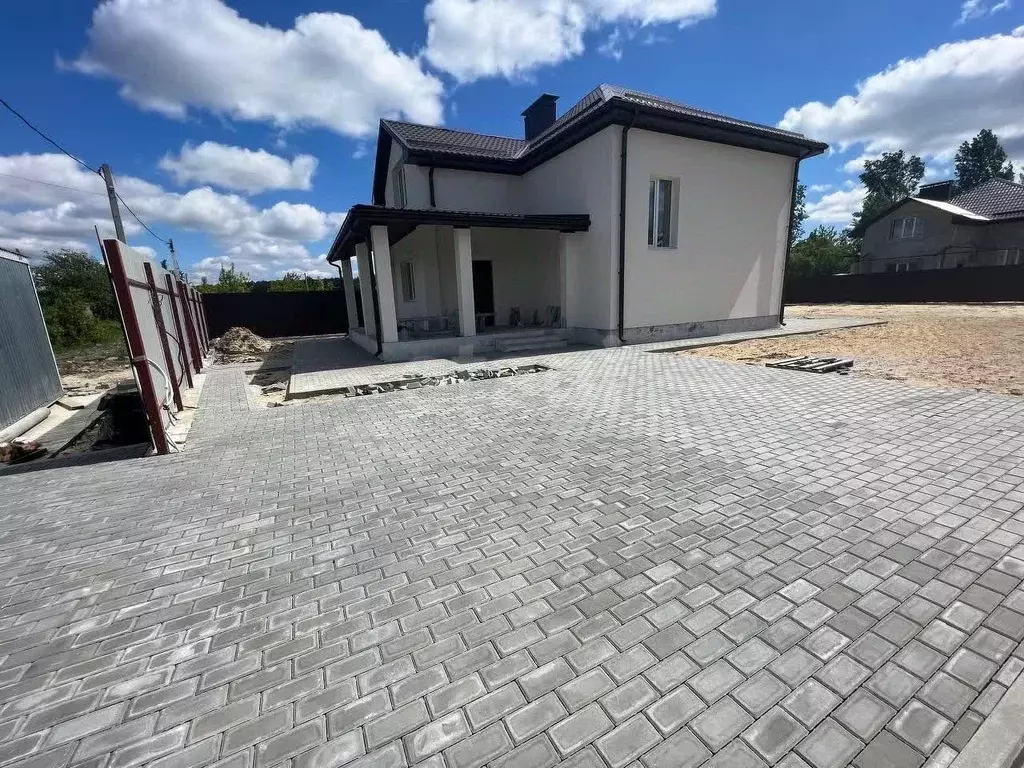 Дом в Воронежская область, с. Новая Усмань ул. Октябрьская, 34 (134 м) - Фото 1