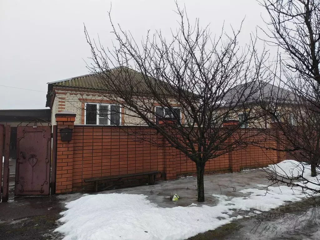 Дом в Ростовская область, Морозовск ул. Дербенцева, 18 (110 м) - Фото 1