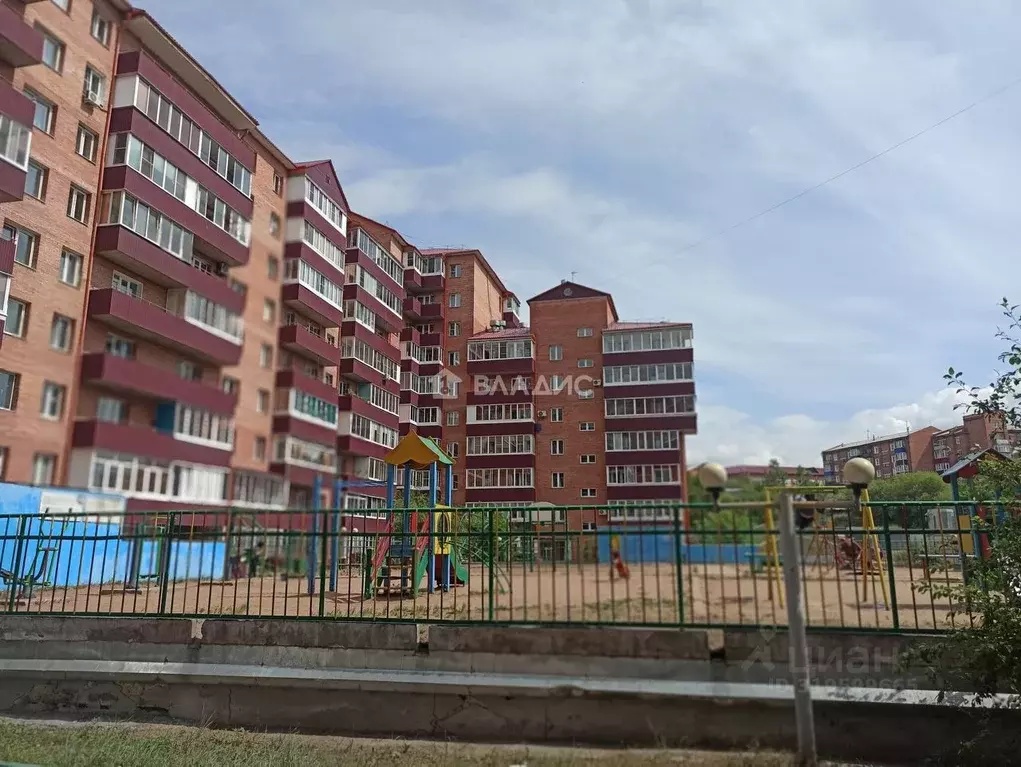 2-к кв. Бурятия, Улан-Удэ ул. Трубачеева, 152А (63.4 м) - Фото 0