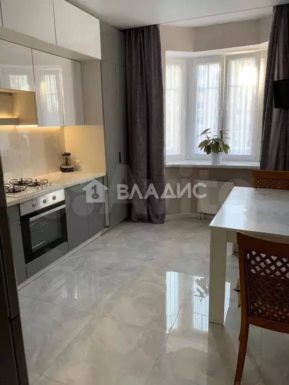 2-к. квартира, 60,5 м, 3/7 эт. - Фото 1