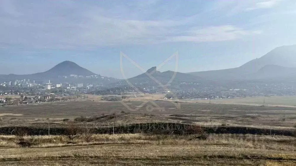 Участок в Ставропольский край, Предгорный муниципальный округ, пос. ... - Фото 0