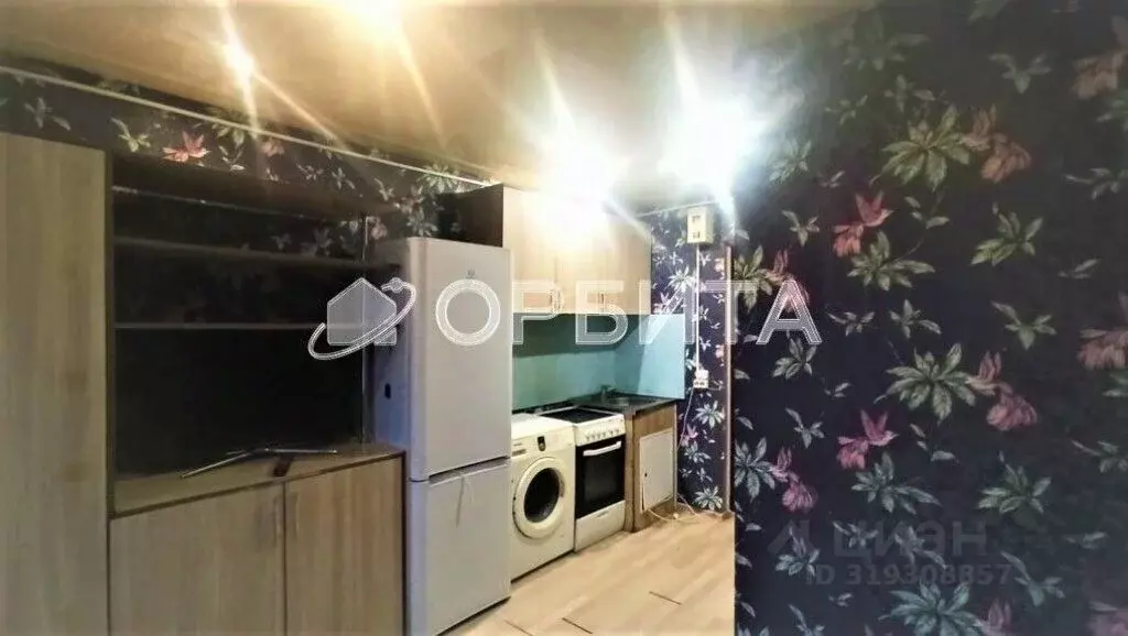 Студия Тюменская область, Тюмень Одесская ул., 18 (13.0 м) - Фото 0