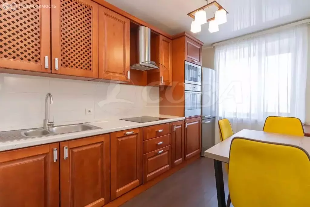 3-комнатная квартира: Тюмень, Первомайская улица, 60 (62.2 м) - Фото 1