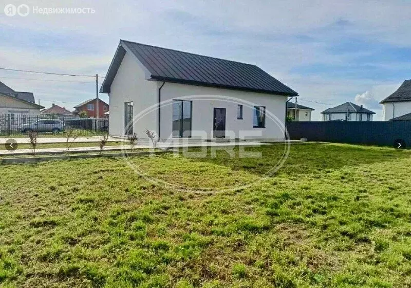 Дом в Калининградская область, Гурьевский муниципальный округ, посёлок ... - Фото 1