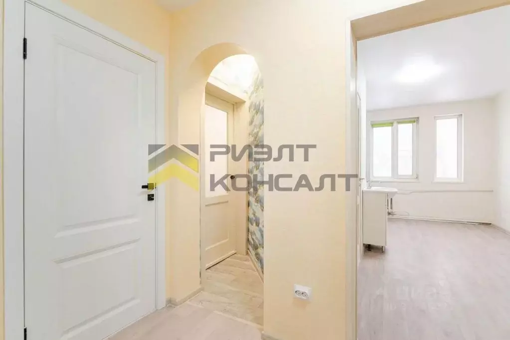 3-к кв. Омская область, Омск ул. 20 лет РККА, 200 (55.0 м) - Фото 1