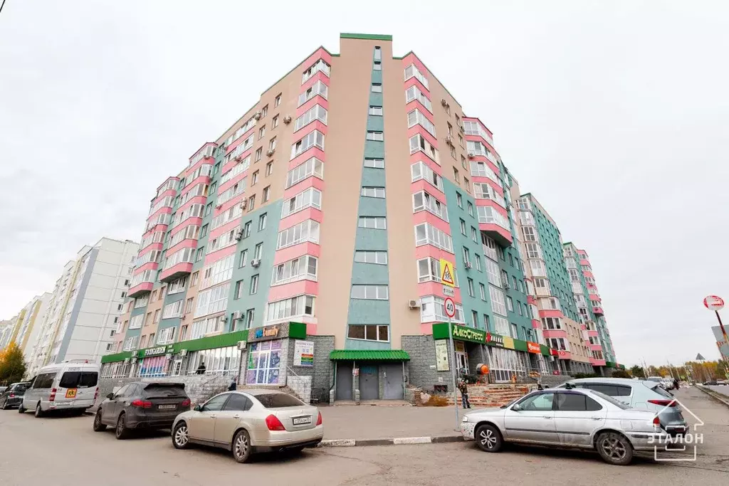 Торговая площадь в Омская область, Омск бул. Архитекторов, 13 (175 м) - Фото 1