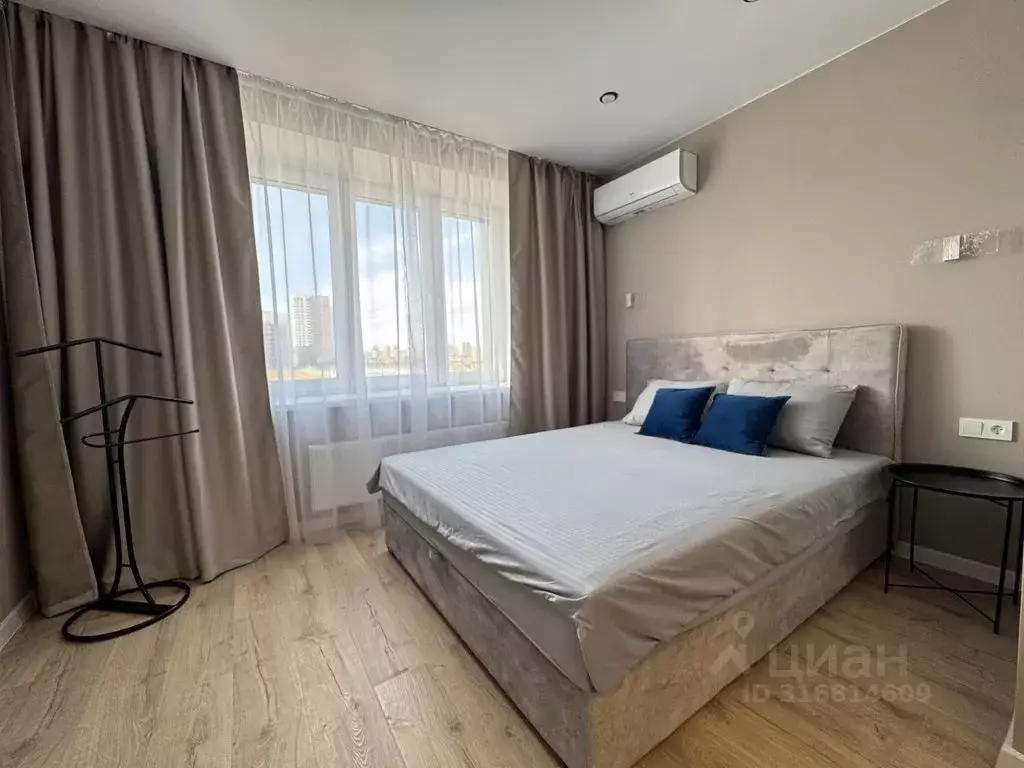 1-к кв. Тюменская область, Тюмень Новгородская ул., 20 (30.0 м) - Фото 1