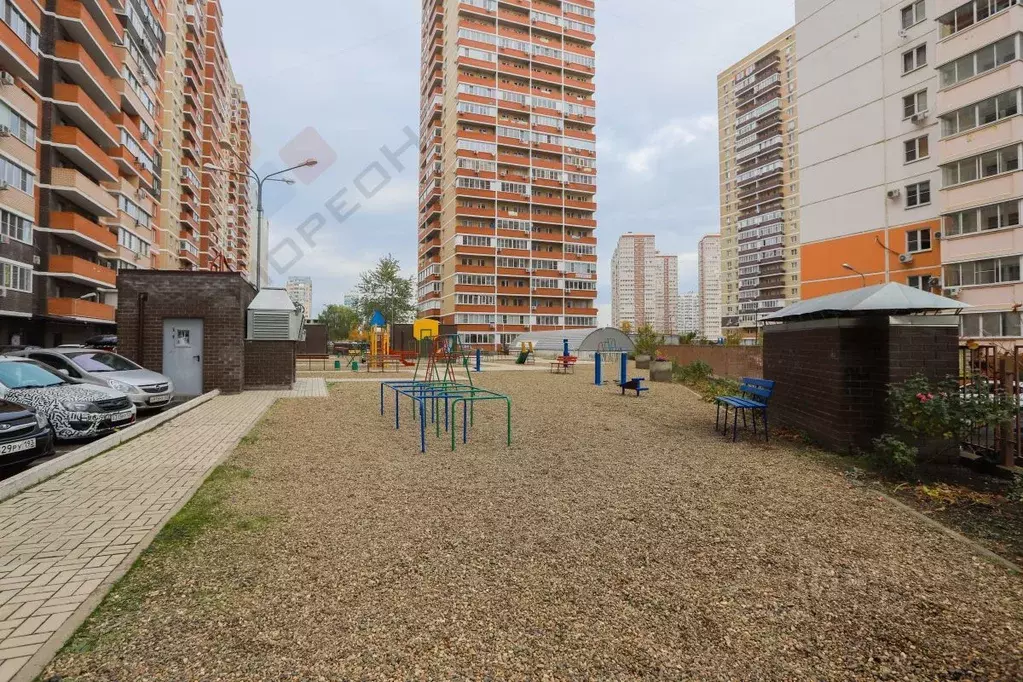 Помещение свободного назначения в Краснодарский край, Краснодар просп. ... - Фото 1