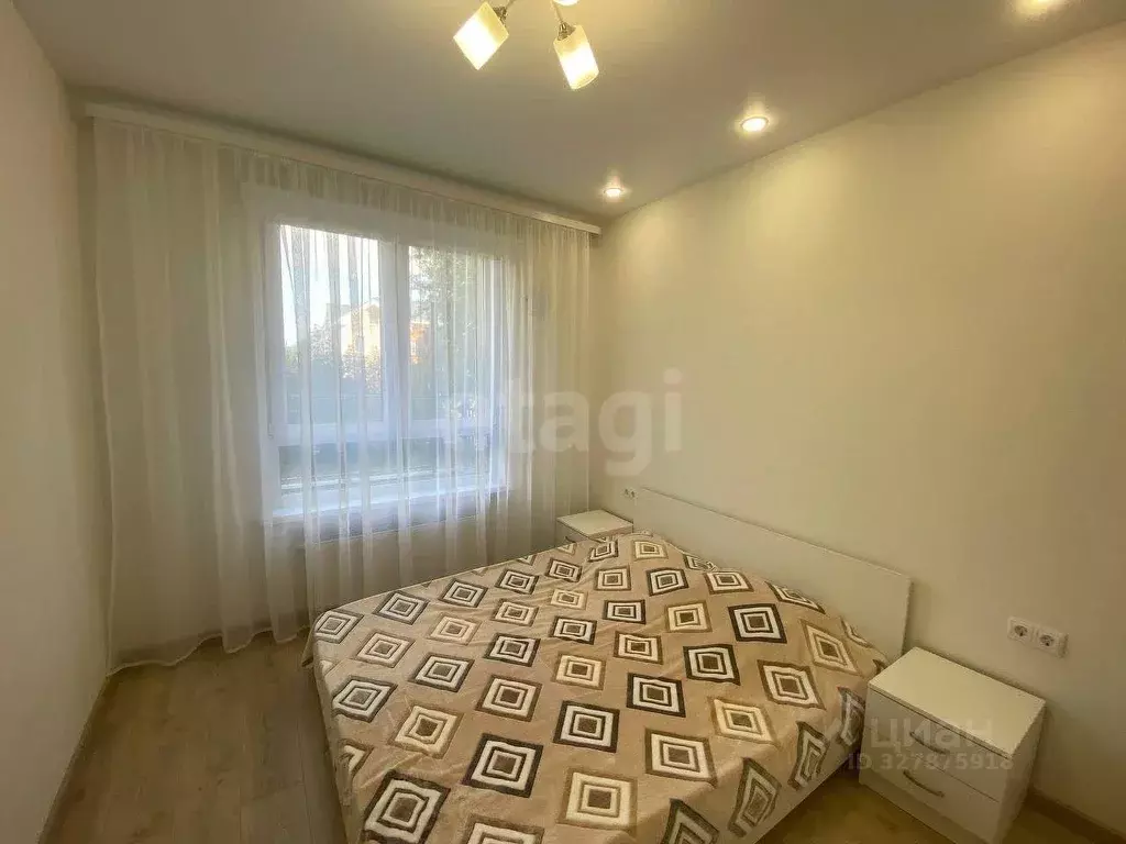 1-к кв. Тюменская область, Тюмень ул. Александра Звягина, 9 (35.0 м) - Фото 2