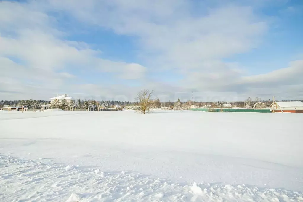 Участок в Московская область, Наро-Фоминский городской округ, д. ... - Фото 2
