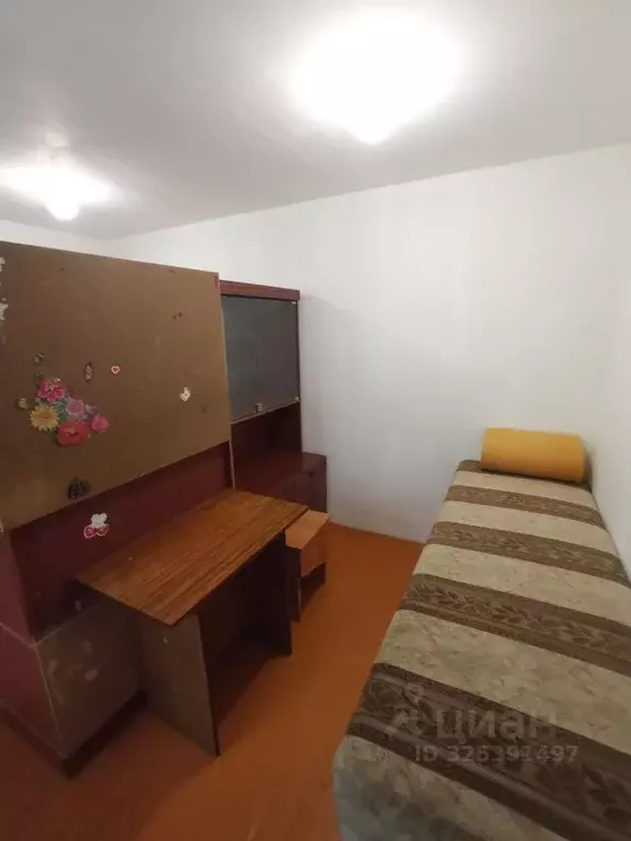 Комната Свердловская область, Екатеринбург ул. Уральская, 54 (10.0 м) - Фото 2