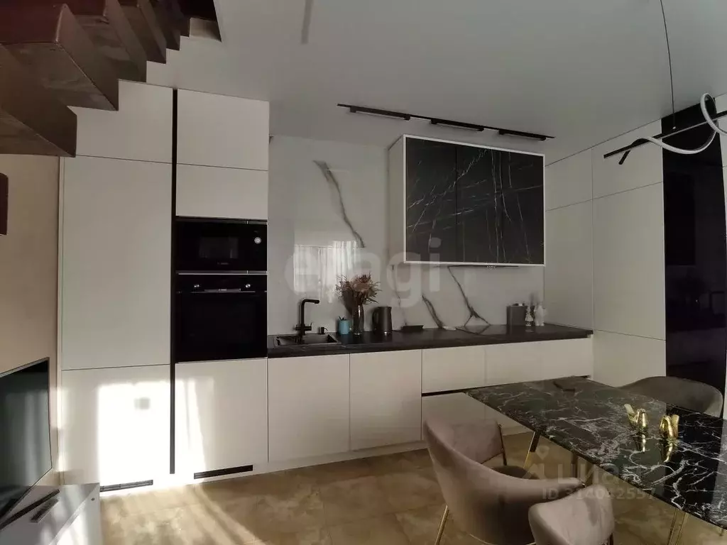 Таунхаус в Калужская область, Ферзиковский район, Грабцево с/пос, с. ... - Фото 1