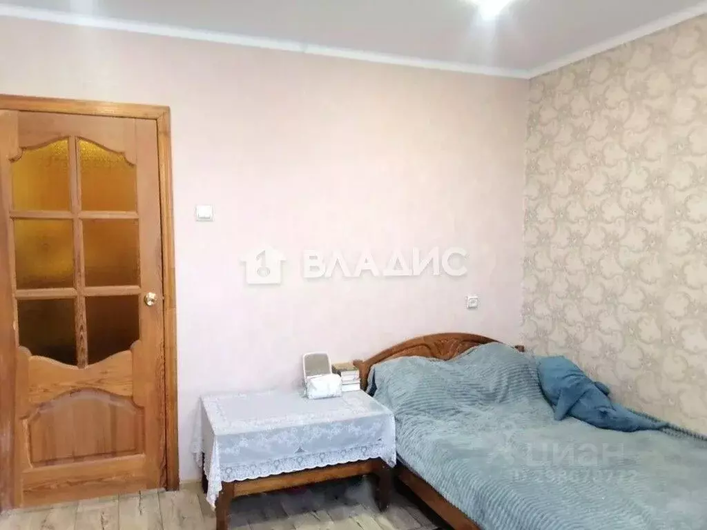 1-к кв. Брянская область, Брянск ул. Молодой Гвардии, 41А (27.2 м) - Фото 0