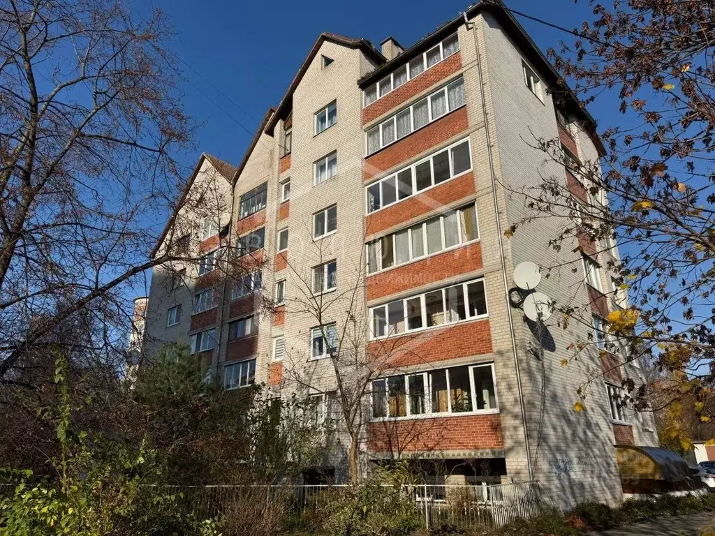 5-к кв. Калининградская область, Калининград Озерная ул., 12 (152.0 м) - Фото 1