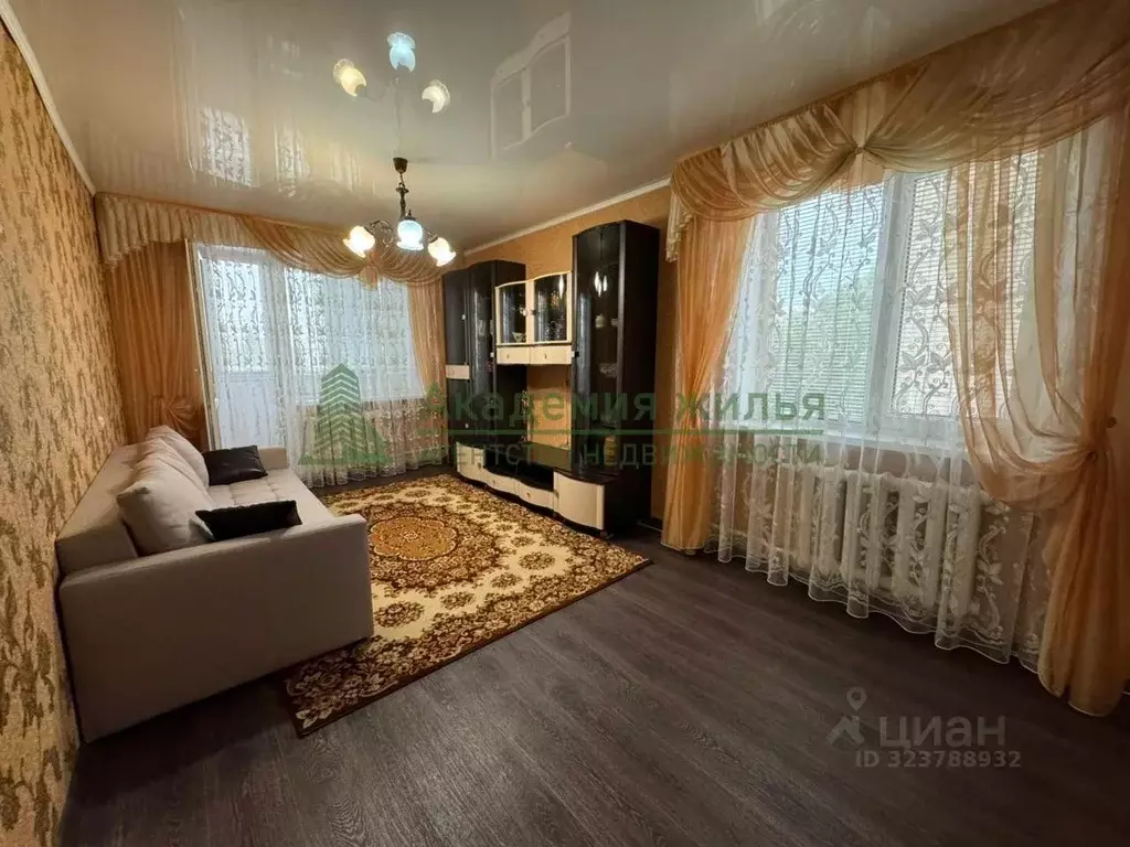 3-к кв. Саратовская область, Энгельс ул. Тельмана, 8 (57.5 м) - Фото 1