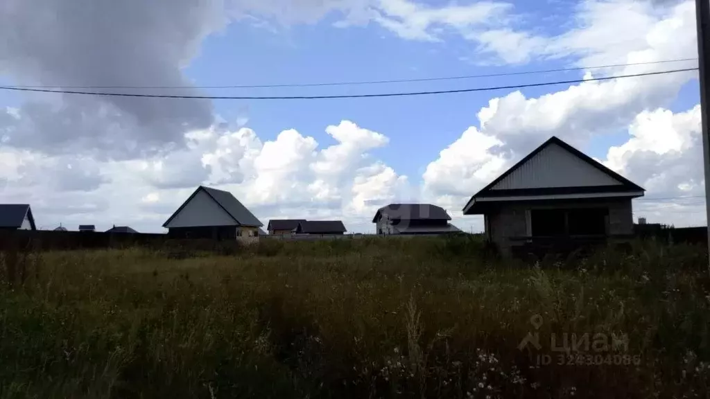 Участок в Башкортостан, Альшеевский район, с. Раевский ул. ... - Фото 1