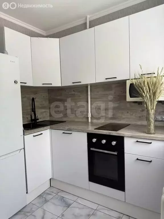 3-комнатная квартира: Тюмень, Рижская улица, 63 (56.8 м) - Фото 2