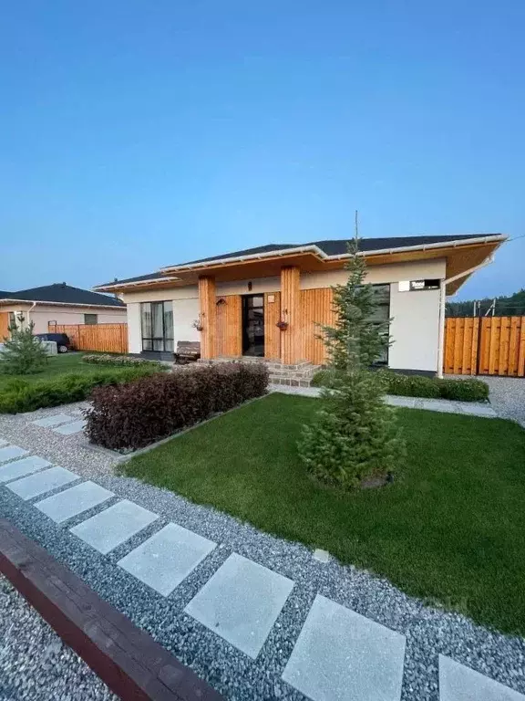 Дом в Тюменская область, Тюменский муниципальный округ, д. Зубарева ... - Фото 1