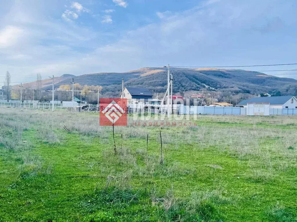 Участок в Севастополь с. Орлиное, ул. Урожайная, 37 (4.2 сот.) - Фото 2