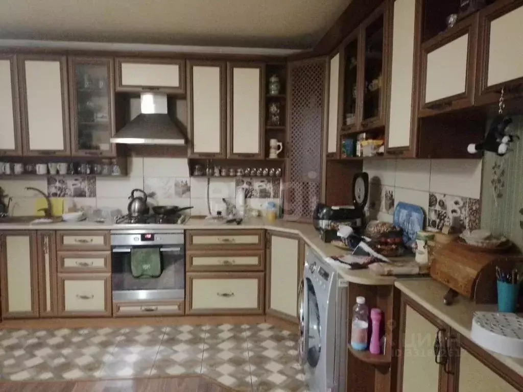 Дом в Краснодарский край, Ейск ул. Калинина (168 м) - Фото 1