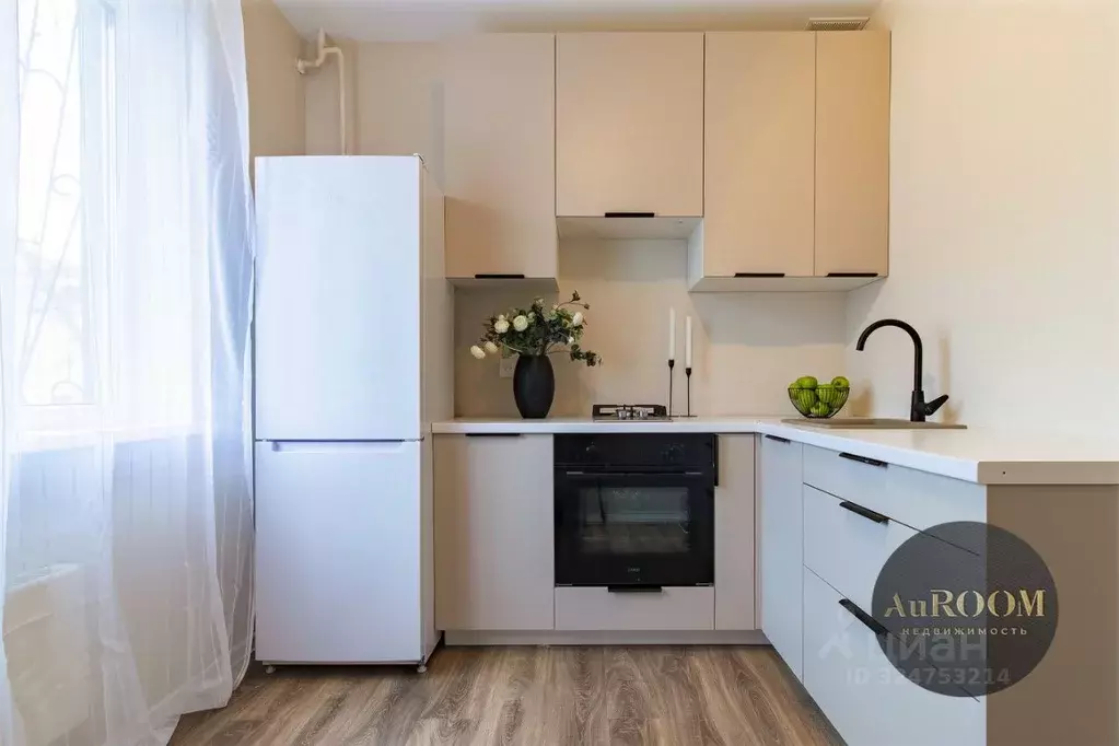 2-к кв. Волгоградская область, Волжский просп. Имени Ленина, 180 (49.0 ... - Фото 1