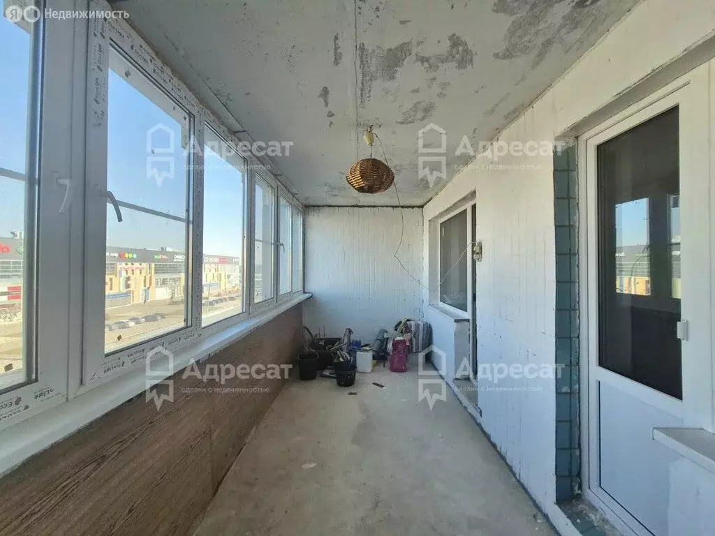 3-комнатная квартира: Волгоград, улица 50 лет Октября, 17 (59.1 м) - Фото 1