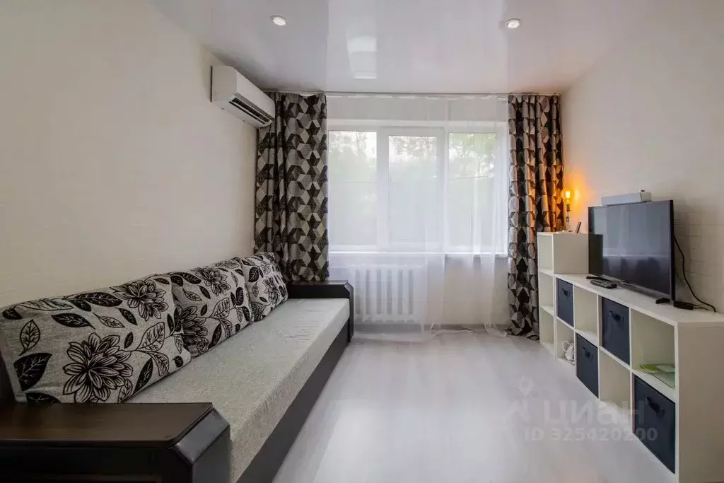 Студия Приморский край, Владивосток Некрасовская ул., 50 (22.0 м) - Фото 1