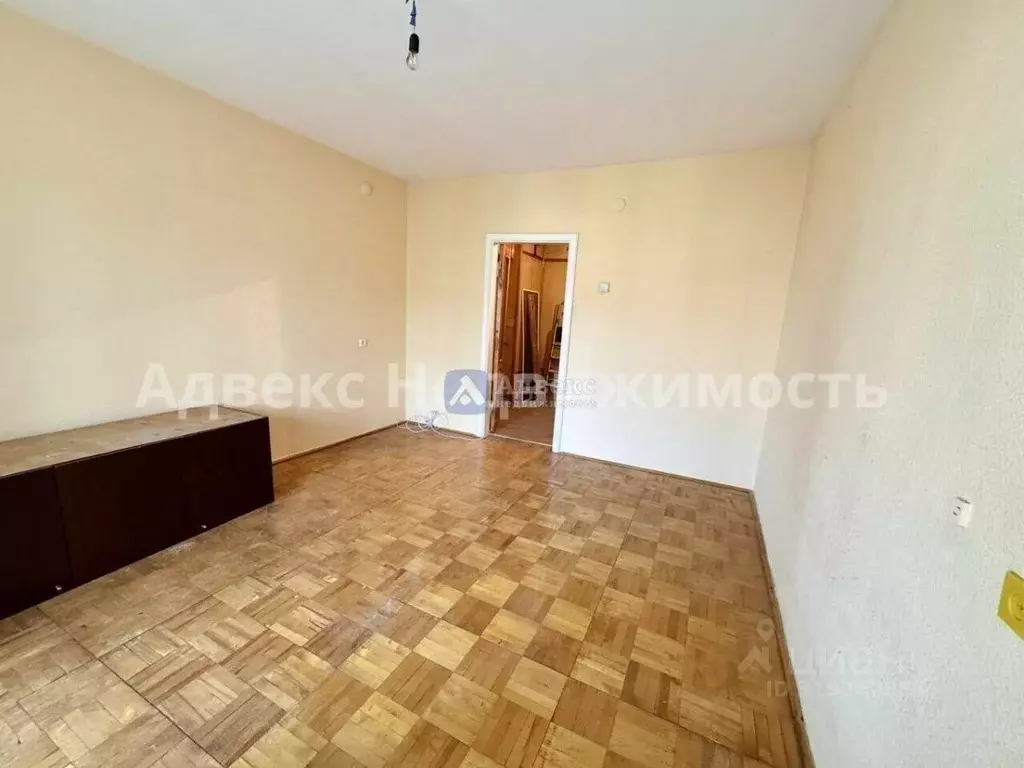 3-к кв. Тюменская область, Тюмень ул. Седова, 17 (80.0 м) - Фото 0