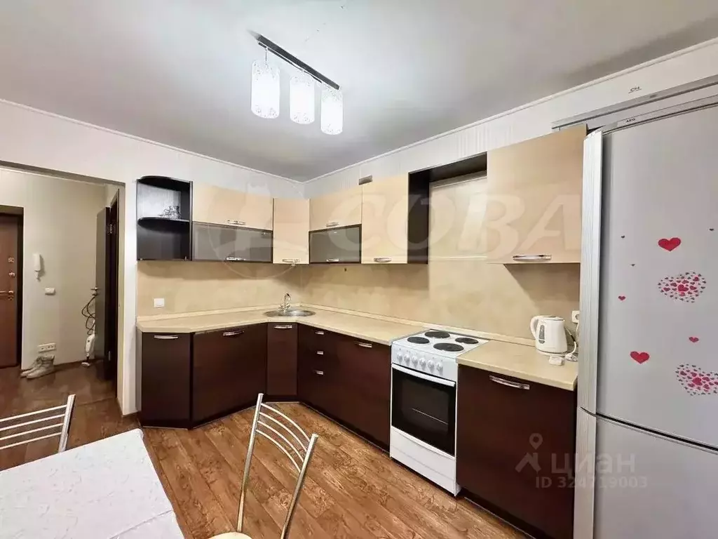 1-к кв. Тюменская область, Тюмень ул. Ю.-Р.Г. Эрвье, 10 (35.0 м) - Фото 1