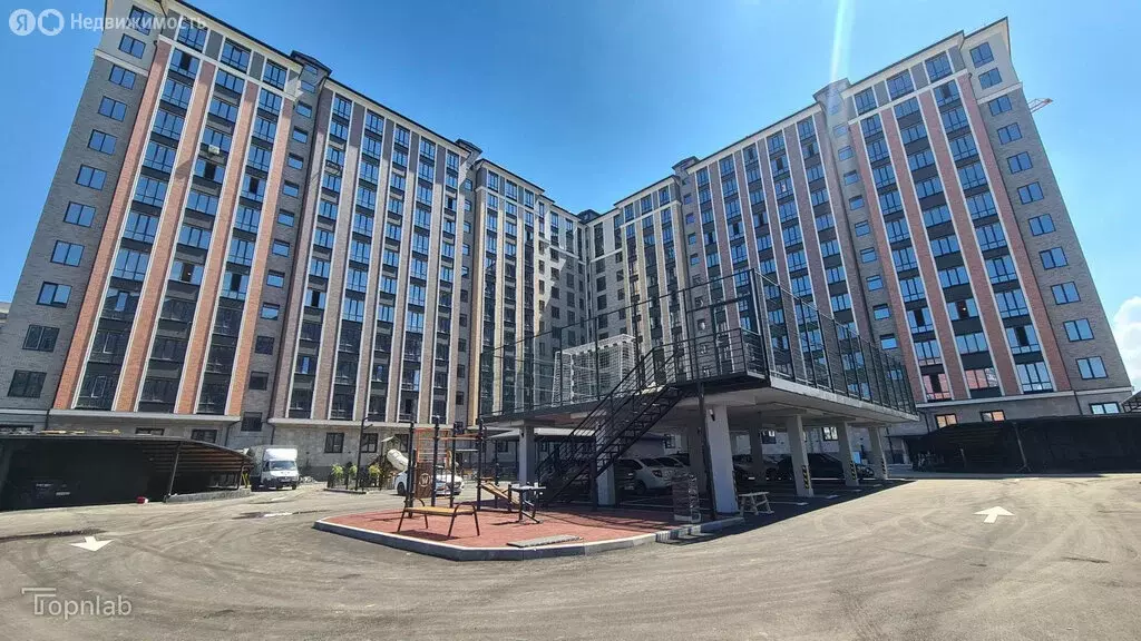 2-комнатная квартира: Нальчик, улица Героя России Т.М. Тамазова, 3 (78 ... - Фото 1