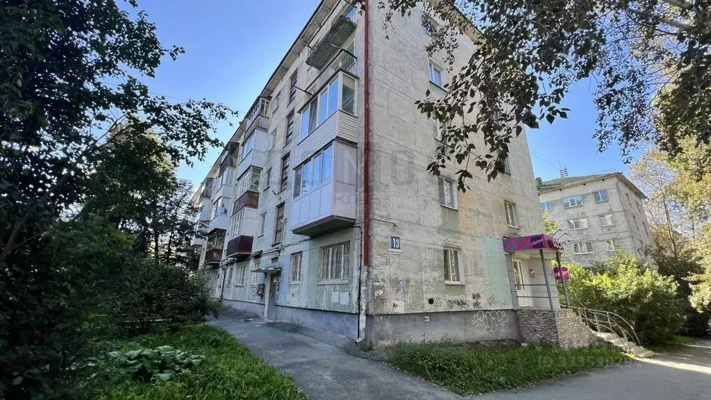 2-к кв. Свердловская область, Асбест Ленинградская ул., 13 (43.1 м) - Фото 1