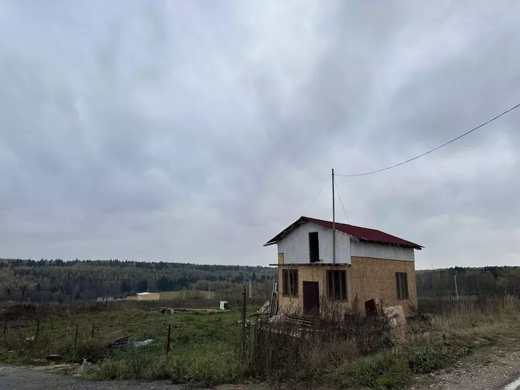 Участок в Московская область, Сергиево-Посадский городской округ, д. ... - Фото 0