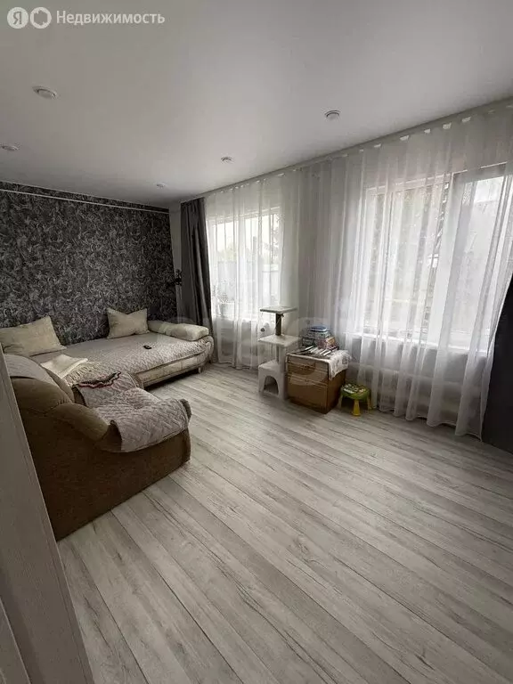 Дом в село Бутусово, Зелёная улица (30.9 м) - Фото 1