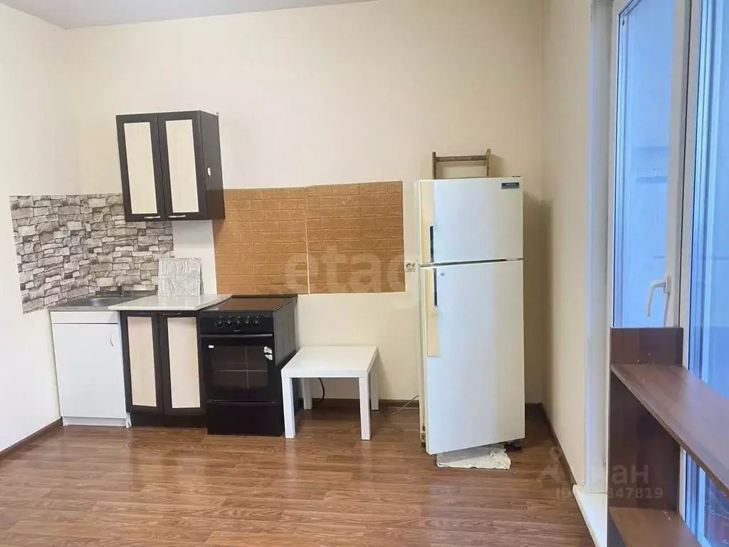 Студия Кемеровская область, Кемерово просп. Химиков, 36к2 (23.9 м) - Фото 1
