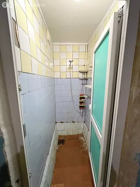 1к в 7-комнатной квартире (13 м) - Фото 0