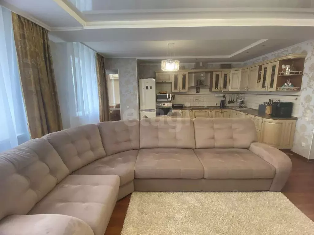 3-к кв. Ханты-Мансийский АО, Сургут просп. Ленина, 16 (103.0 м) - Фото 1