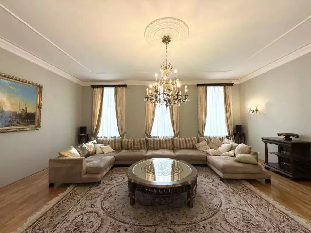 5-к кв. Санкт-Петербург Шпалерная ул., 34 (244.4 м) - Фото 1
