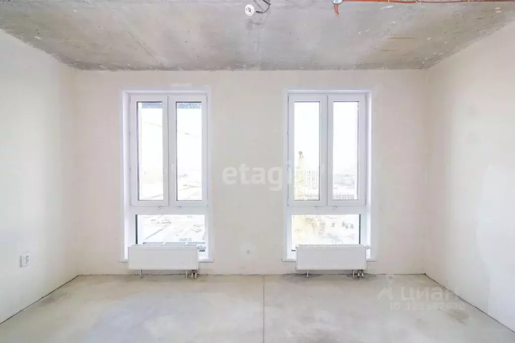 1-к кв. Тюменская область, Тюмень Новгородская ул., 1 (53.1 м) - Фото 0