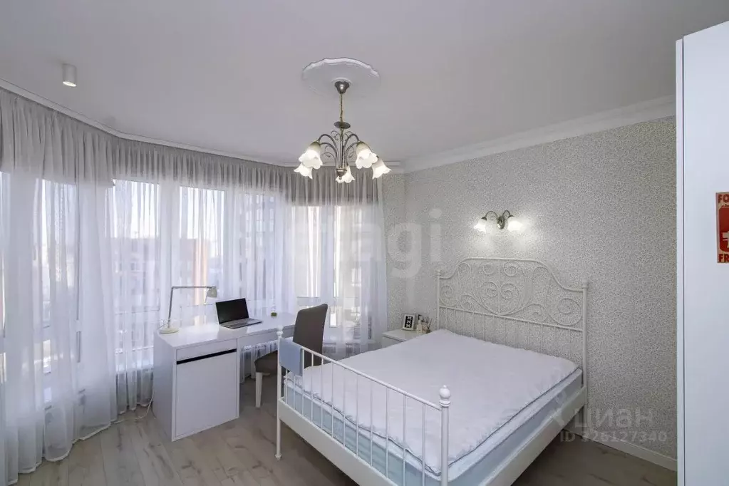 2-к кв. Тюменская область, Тюмень Первомайская ул., 50 (83.3 м) - Фото 1