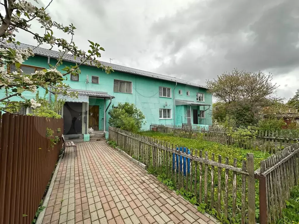 Комната 18 м в 2-к., 2/2 эт. - Фото 0