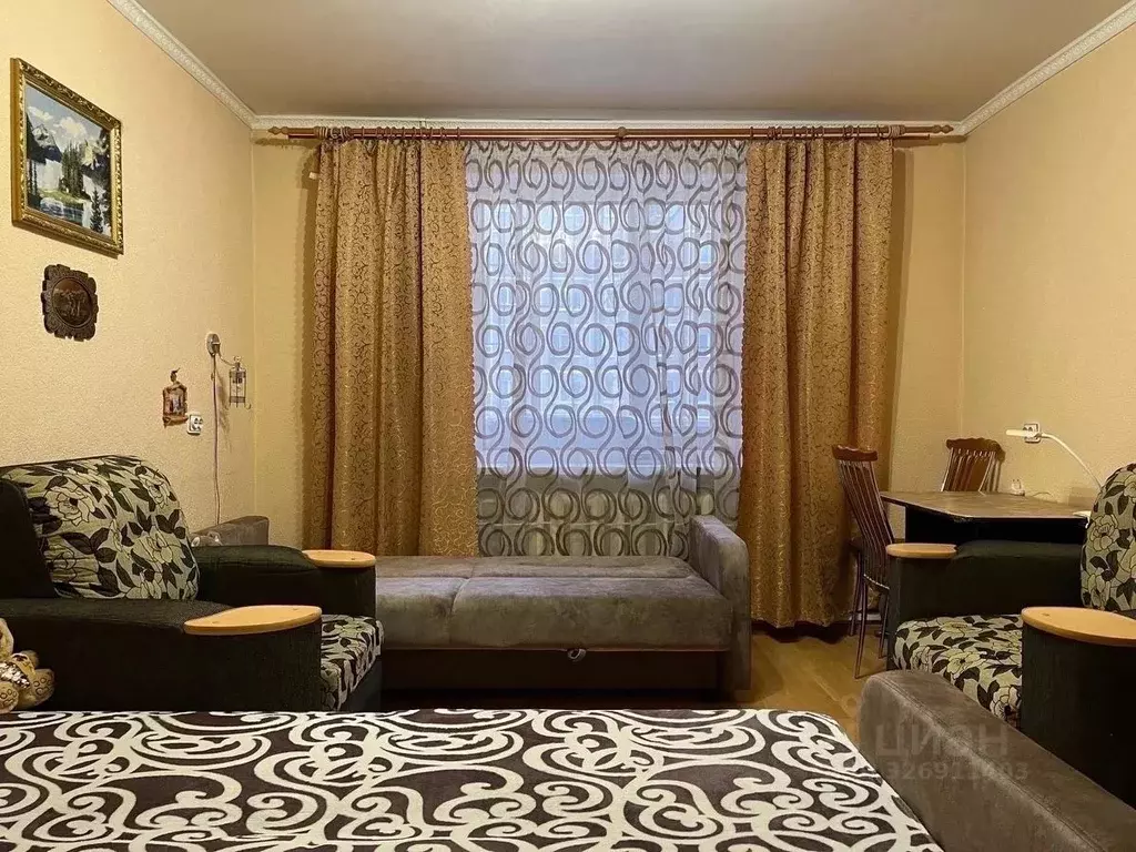 1-к кв. Свердловская область, Екатеринбург ул. Декабристов, 45 (69.0 ... - Фото 1