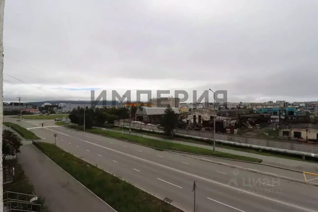 Комната Магаданская область, Магадан ул. Берзина, 3 (37.8 м) - Фото 1