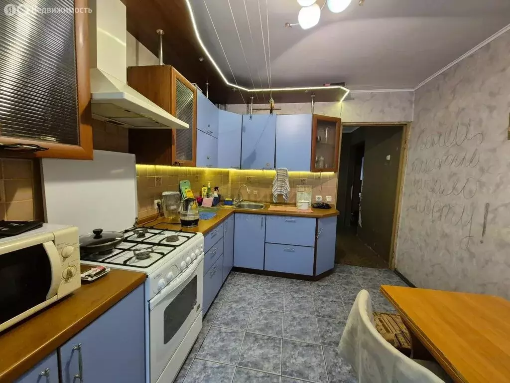 3-комнатная квартира: деревня Долгое Лёдово, 9 (78 м) - Фото 1