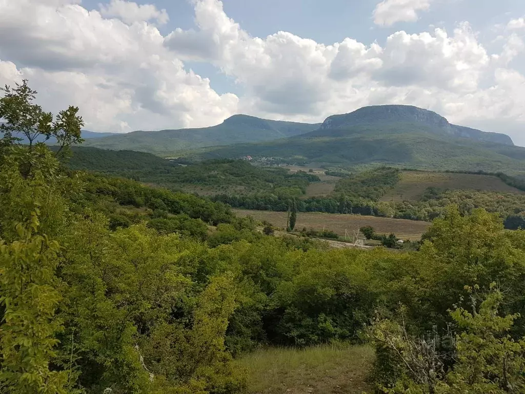 Плотинное бахчисарайский. Плотинное Бахчисарайский район. Село Плотинное Бахчисарайский район. С. Плотинное, Бахчисарайский р-н, Республика Крым. Холмовка Бахчисарайский район.